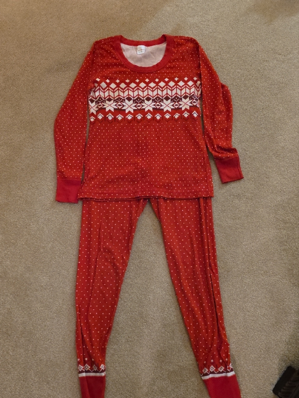 Hanna Andersson Red and White Fair Isle Pajama Set - Picture 2 of 4